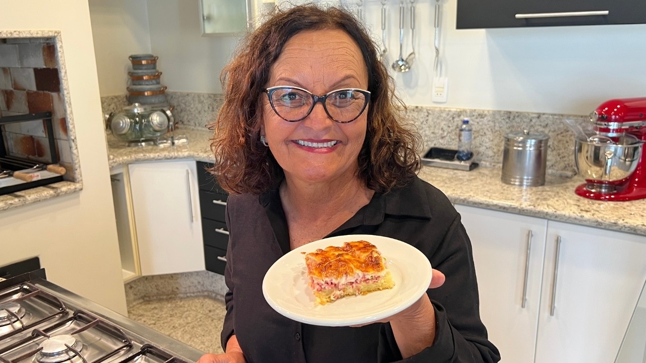 Torta Cremosa de Calabresa | Delícias da Eleni