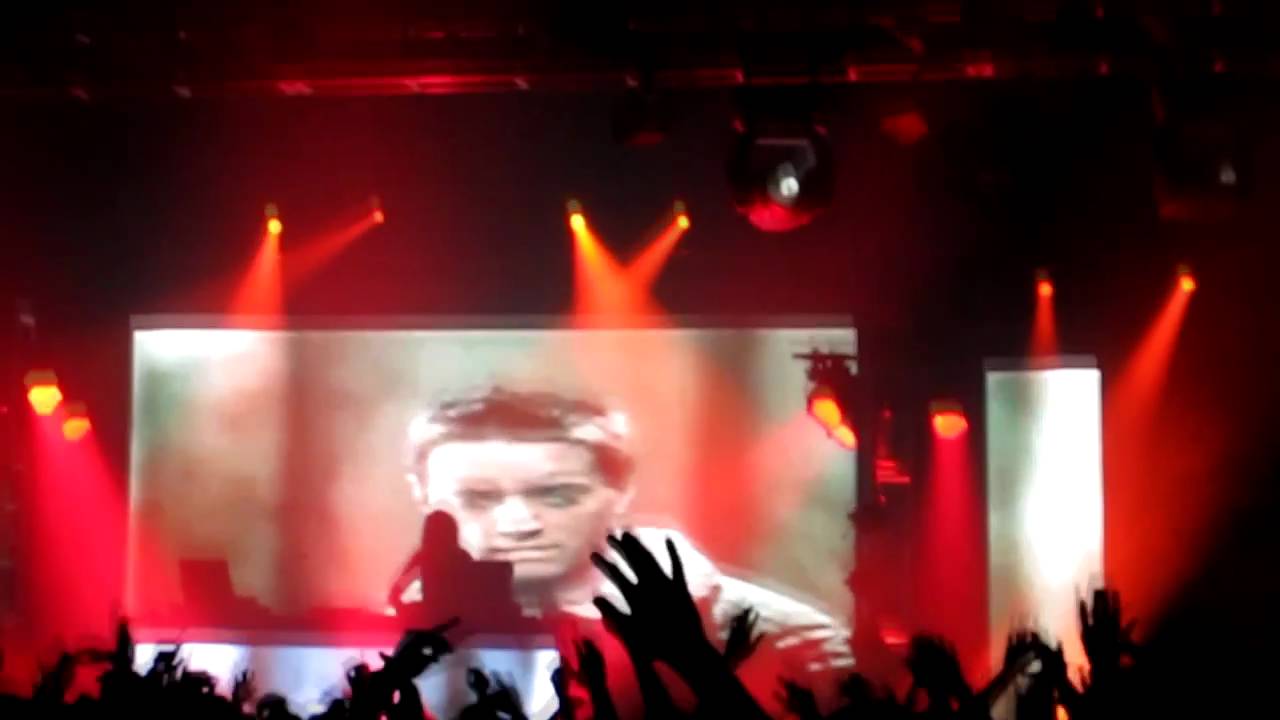 [HD] Bassnectar - Bass Down Low into Falling @ Minglewood Hall, Memphis 2/24/2011 HIGH QUALITY AUDIO