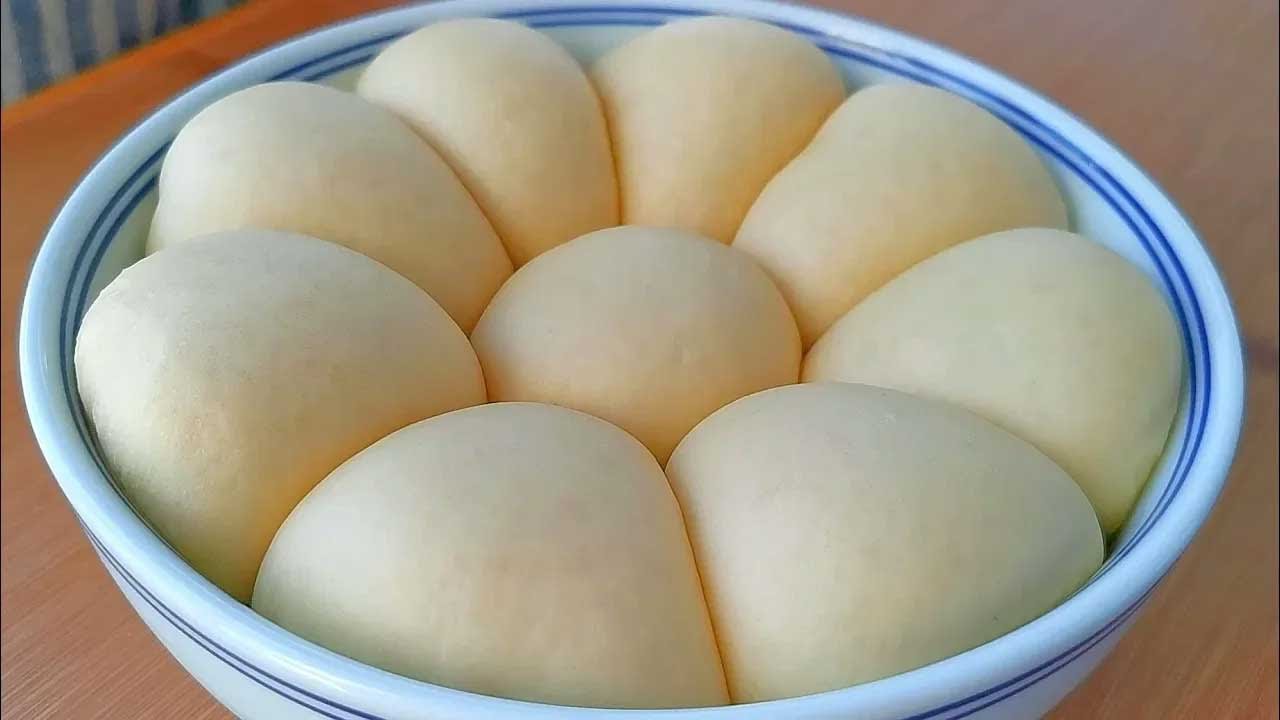 【小穎美食】菠蘿加雞蛋這樣做太香了，不油炸，不水煮，出鍋孩子搶著吃