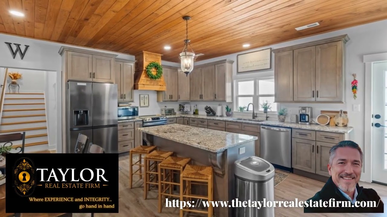 323 Eagle Claw Lane in Dandridge, Tennessee