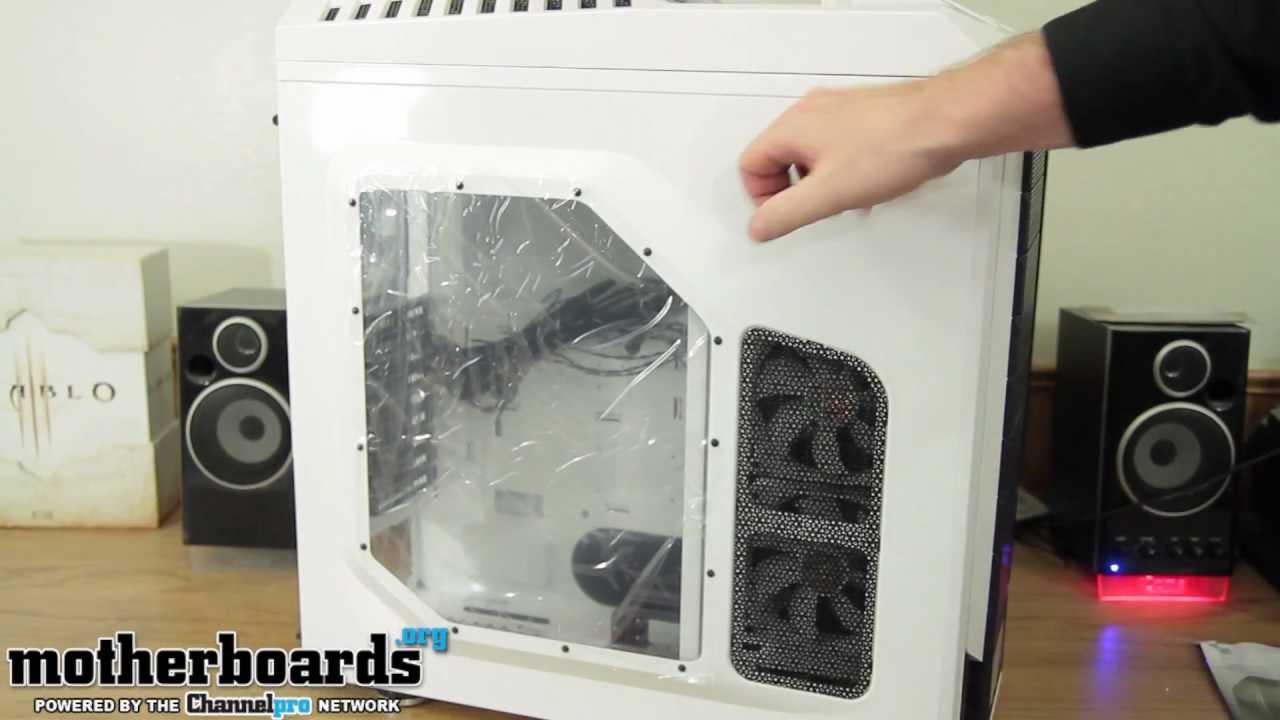Cooler Master CM Storm Stryker Full Tower Gaming Case Unboxing