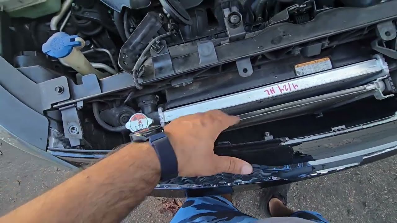 2011 Kia Sportage A/C Condenser Replacement NO BUMPER REMOVAL NEEDED