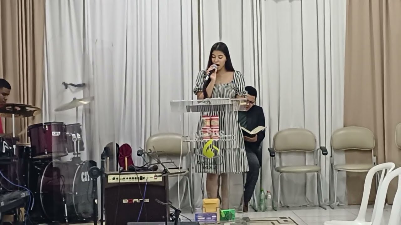 Sobre As Ondas Do Mar, hino 467 harpa cristã, Irmã klicia, 