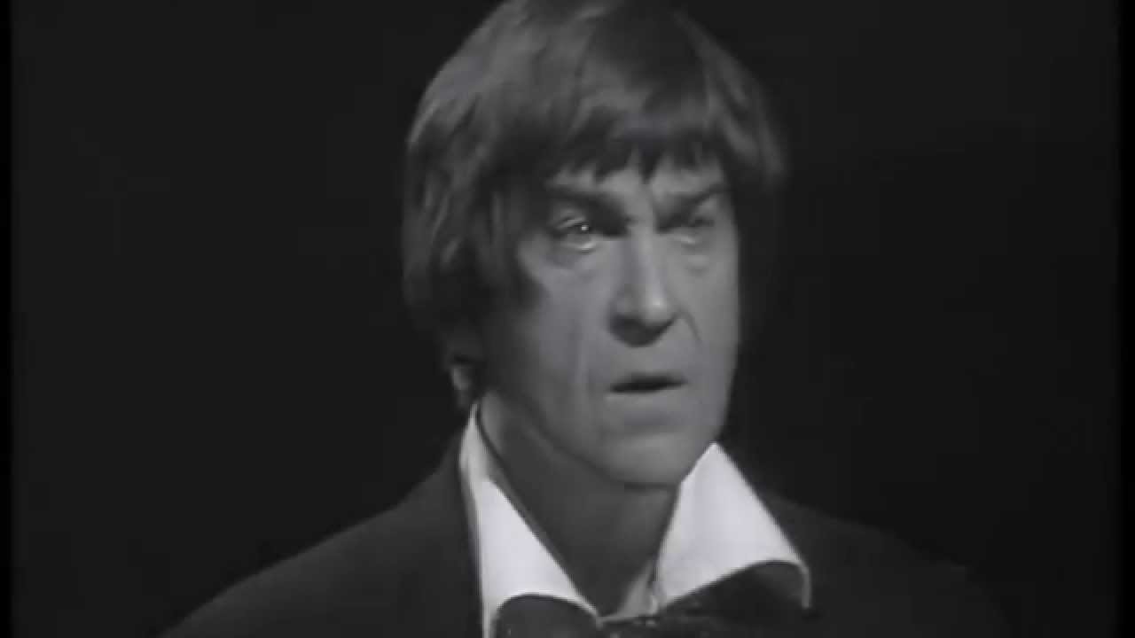 Vale Doctor - Doctor Who Regeneration Montage