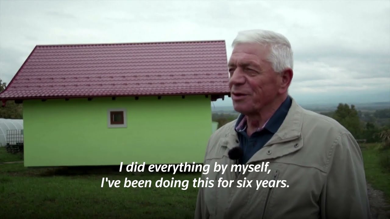 Man in Bosnia builds a rotating house