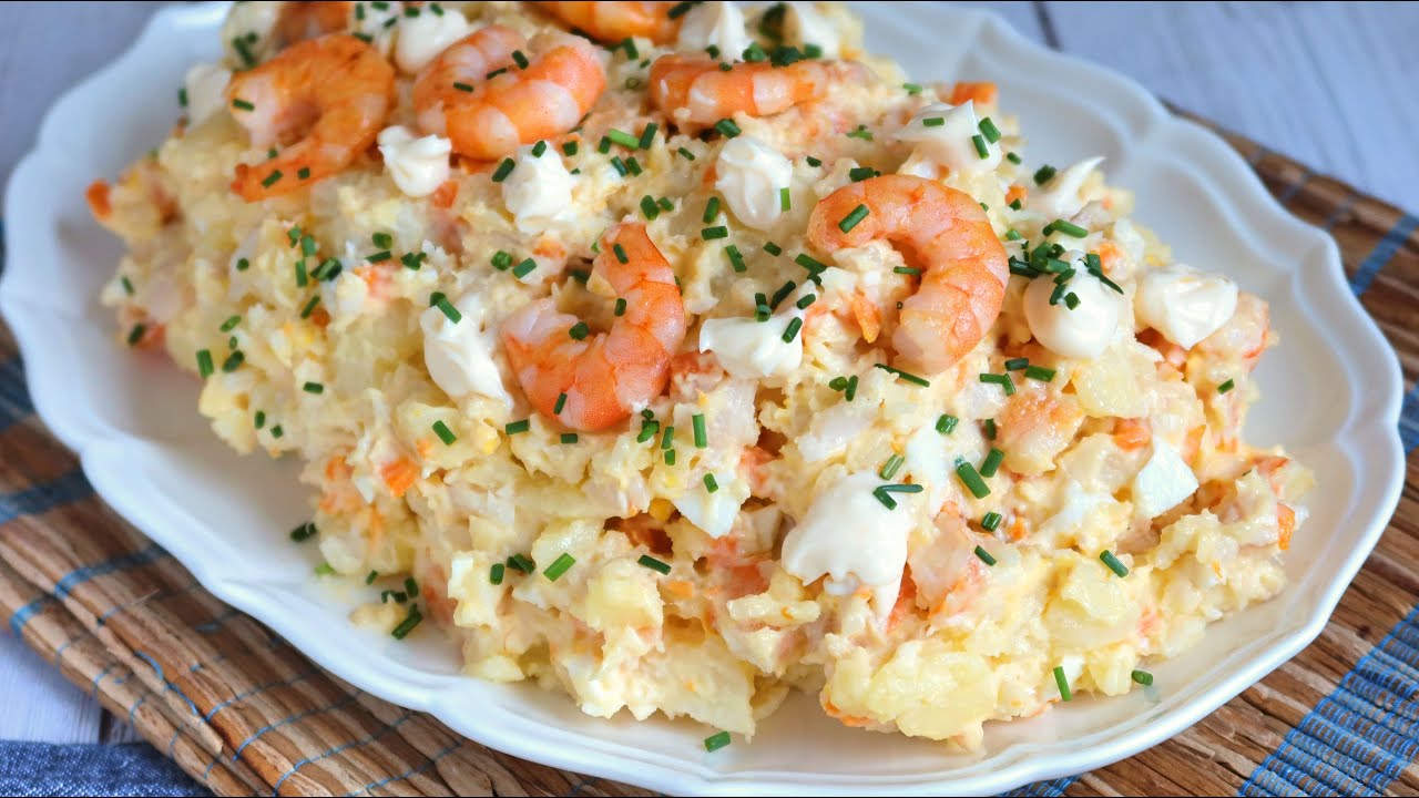 Ensaladilla de merluza y langostinos