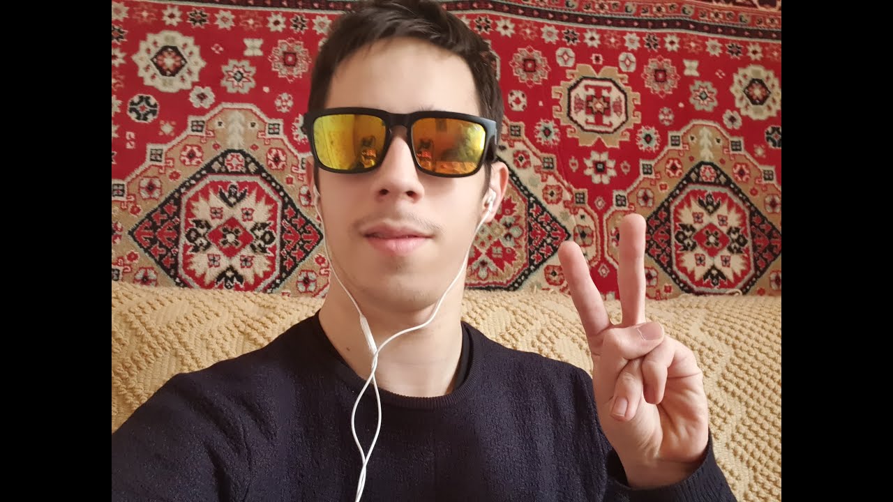Депутат Vazzgen стримит в поселке)