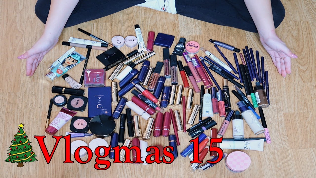 VLOGMAS 15 🎄 Curățenie în colecția de makeup ( Am aruncat o grămadă de produse! )