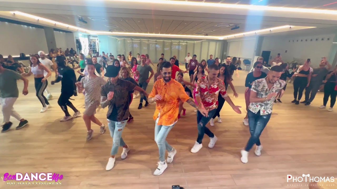 LA ULTIMA VEZ - ROMEO SANTOS ☀️ Bachata Footwork 🔥 LOS 4 BACHATA 🇮🇹