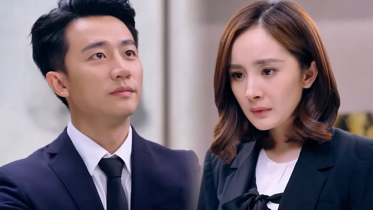 The CEO Got Down on One Knee… But She Ran Away in Tears!