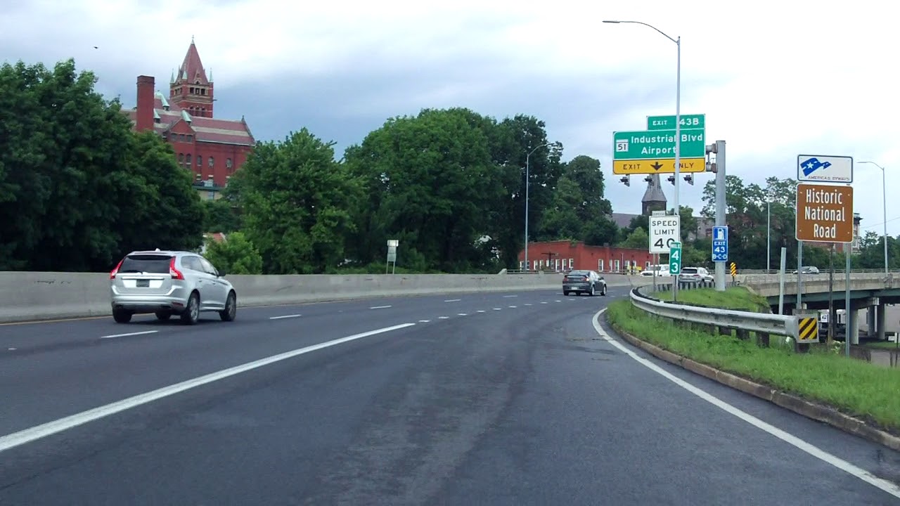 Cumberland Thruway (Interstate 68) eastbound