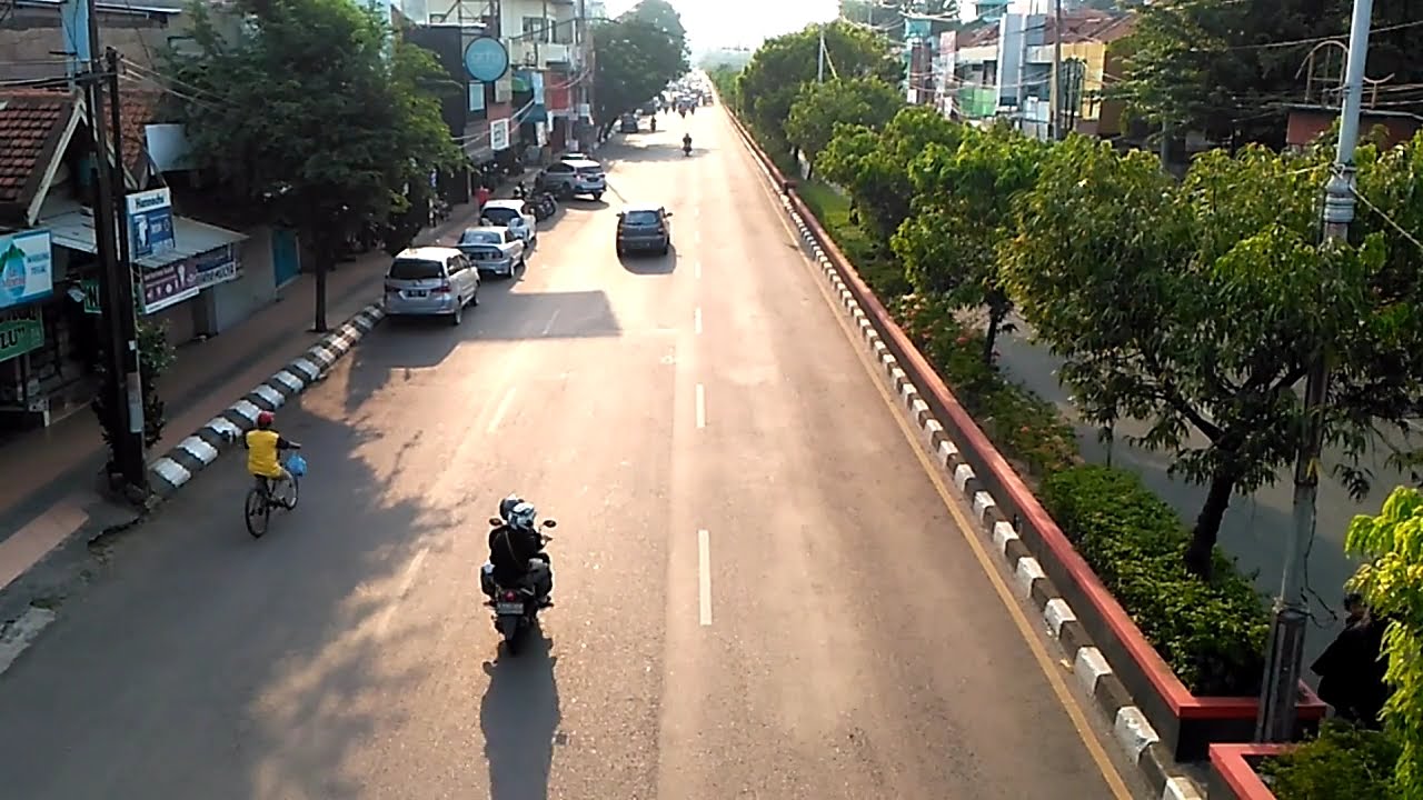 Lalu Lintas Dari Pasar Bulu ke Pasar Karangayu Kota Semarang (1) #pasarbulu #tugumuda #semarang