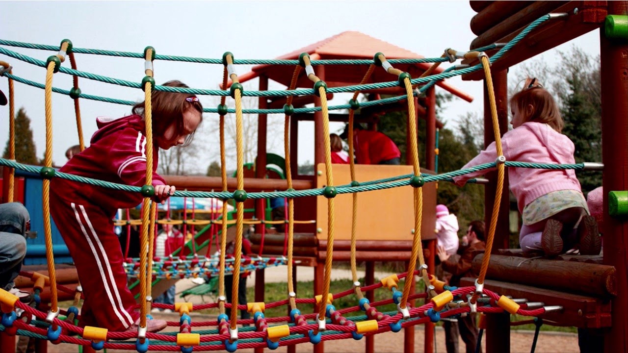 Kinder Stimme &ndash; Kinder auf einem Spielplatz &ndash; Kinder spielen (Kostenlose download)