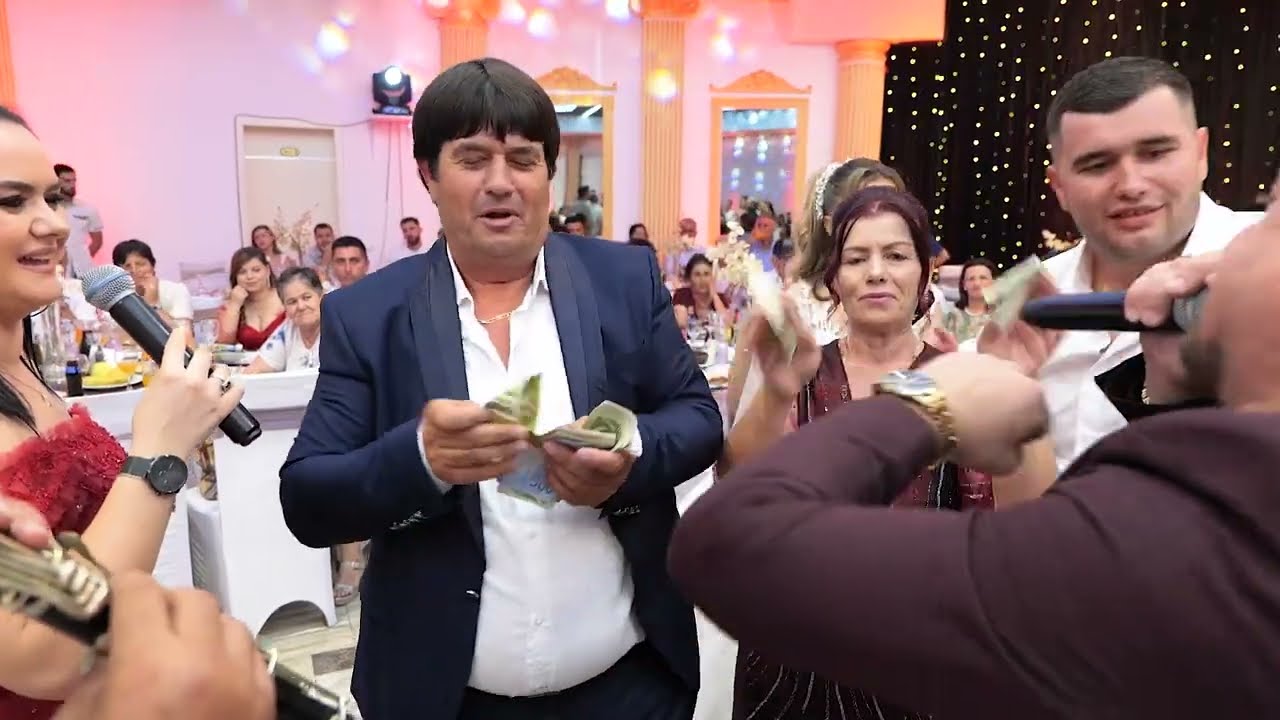 KLEANDRO HARRUNAJ - REZARTA HOXHAJ - FAMILJA E SOKOLIT NE VALLE