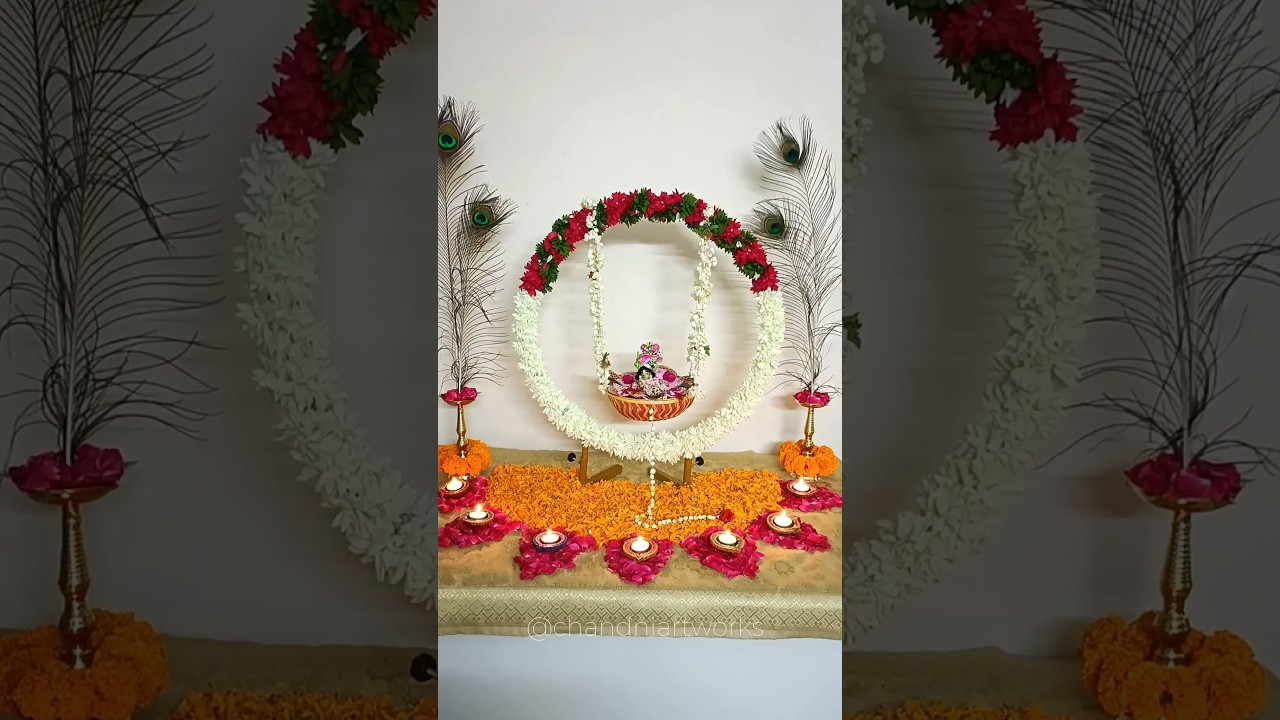 janamashtami Jhula decoration ❤️🙏🏻😊#viralvideo #shortvideo #janamashtami #flowerdecoration #diy