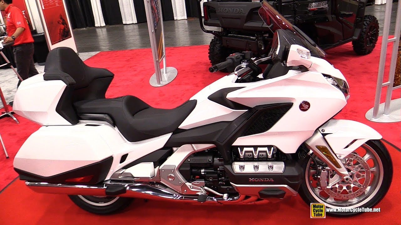 2019 Honda Goldwing Tour DCT - Walkaround - 2018 AIMExpo Las Vegas