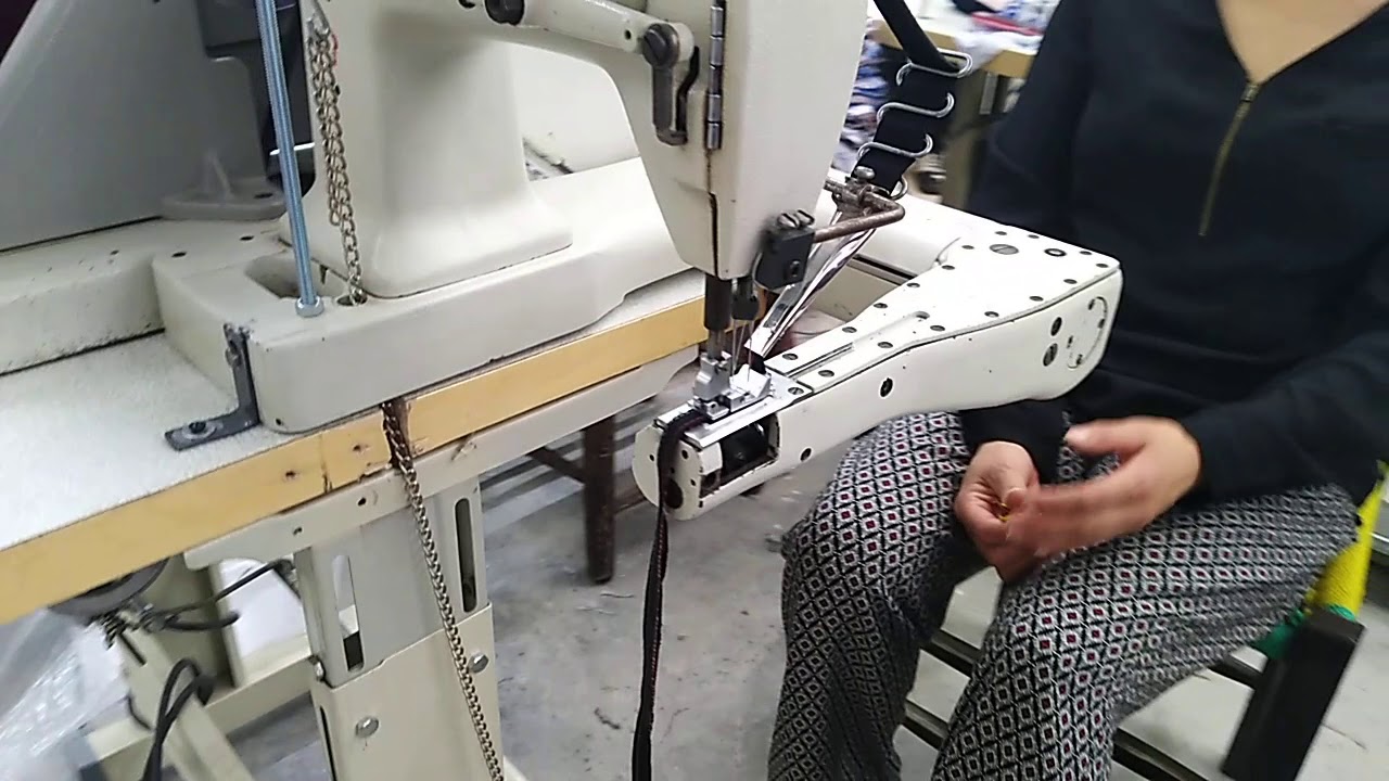 MAQUINA DE COSER CERRADORA DE CODO MARCA BROTHER