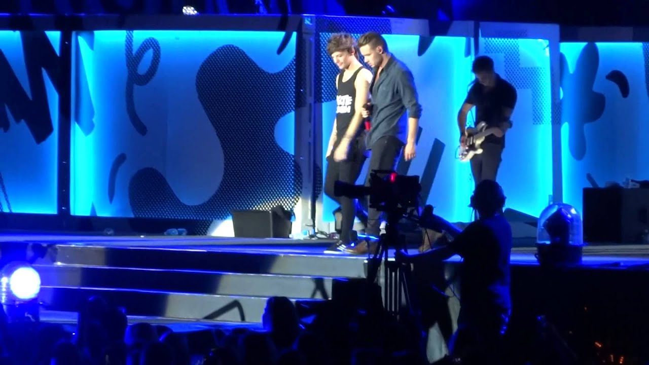 Nouis banter, Harry talking, Little White Lies
