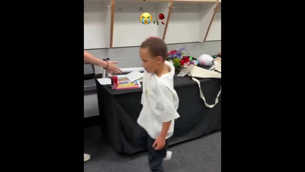 Кэнон Карри уже показывает, что он &mdash; это он 😤 (через @dpinterns/IG)