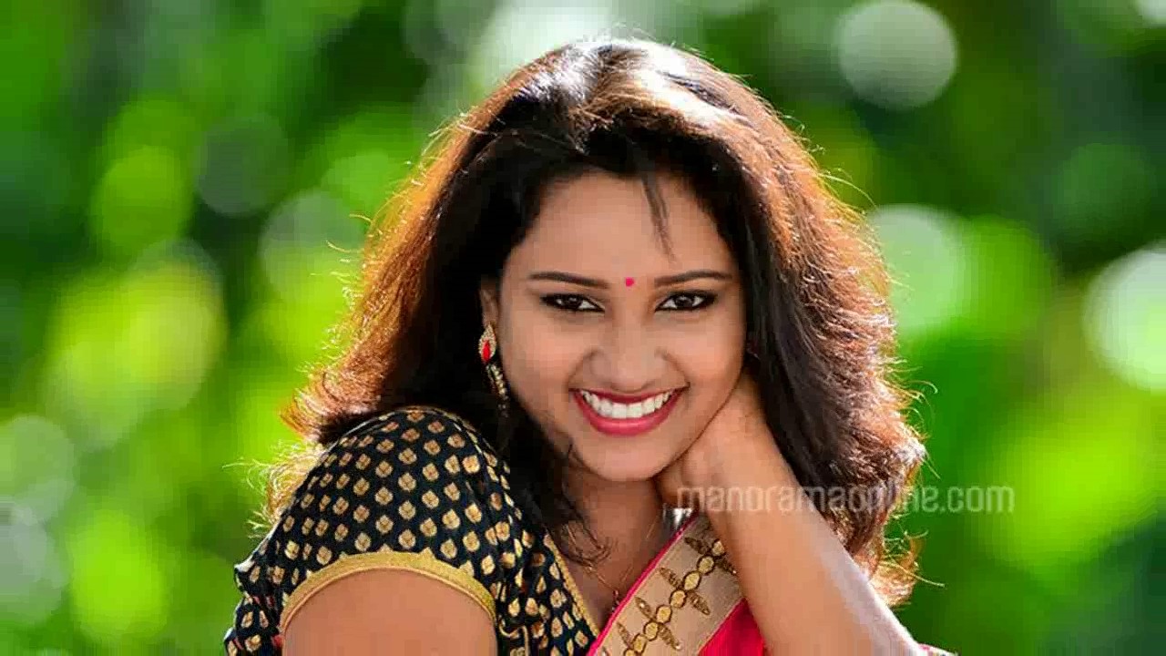 Athmasakhi Serial Actress 'Pratheeksha' hot Photo shoot