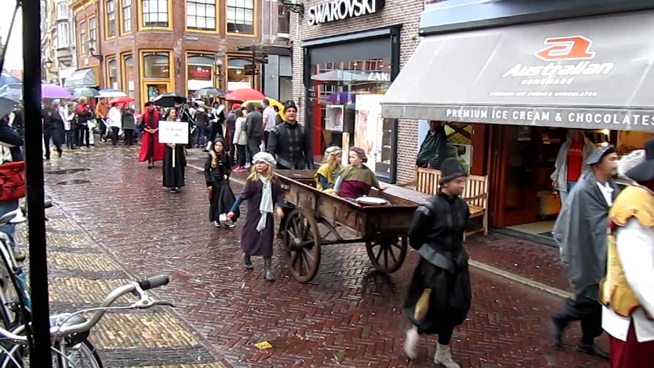 intocht inwoners Kaeskoppenstad 2011