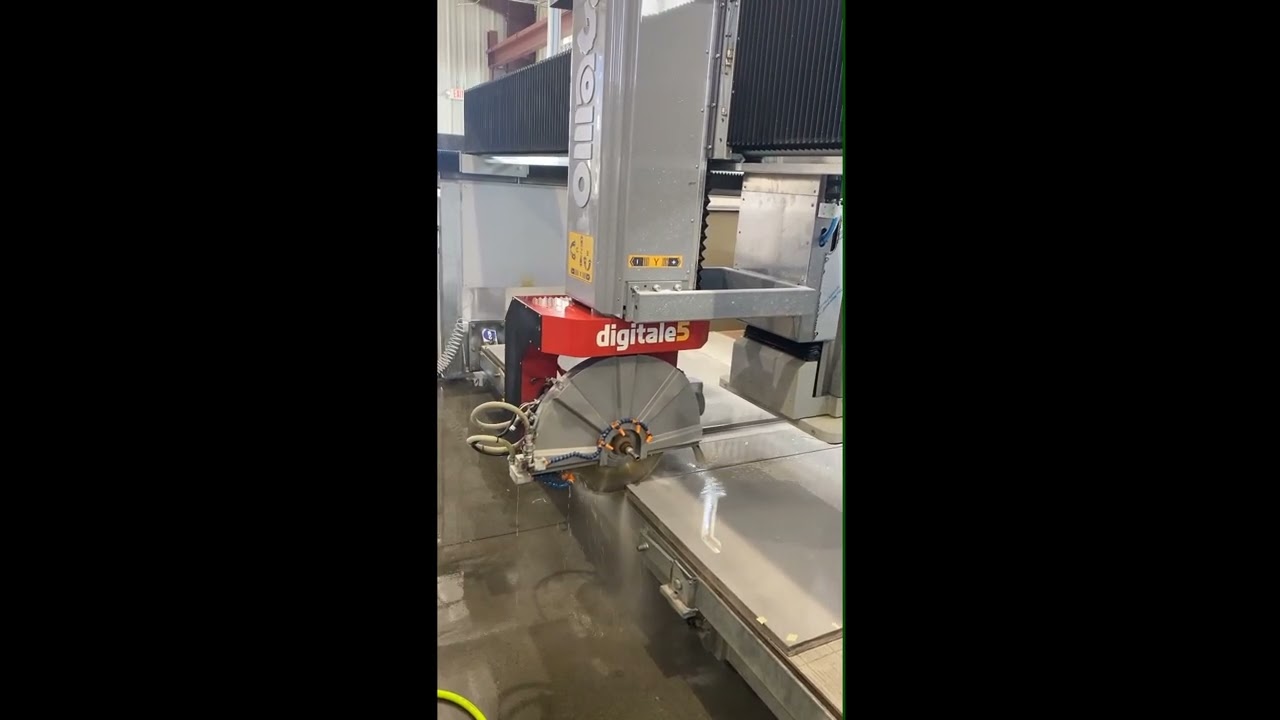 2019 OMAG DIGITALE5 5 Axis CNC Bridge Saw