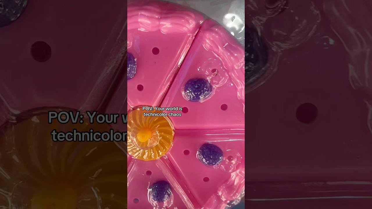 POV: твой мир &mdash; это хаос в техниколоре #игрушки #общество #shorts #shortvideo #short #влог
