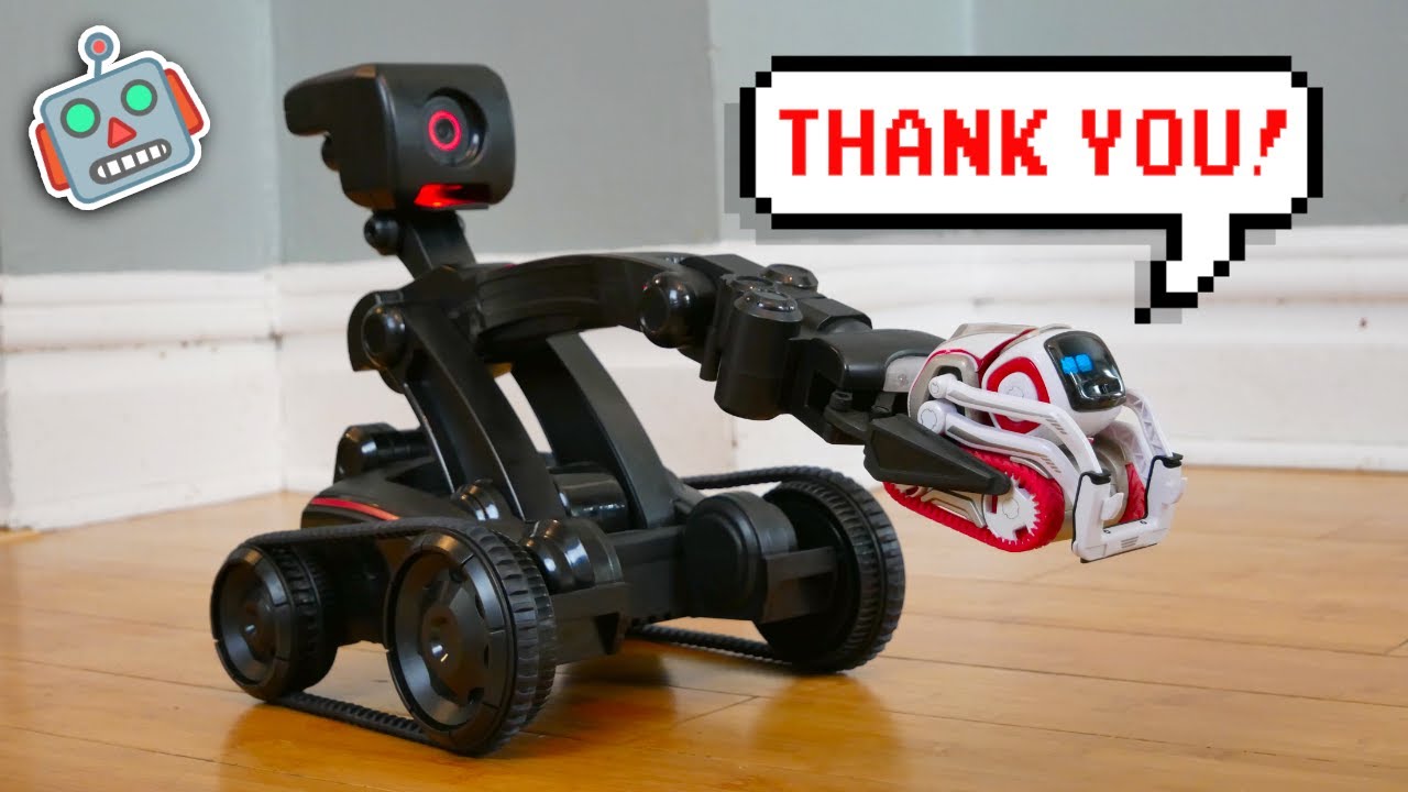 Robot uses AI to pick up toys... and helps Cozmo!