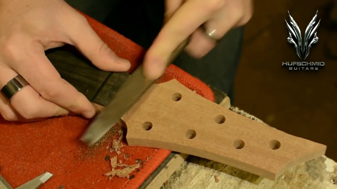 Building a Hufschmid Guitar - none time lapse version !