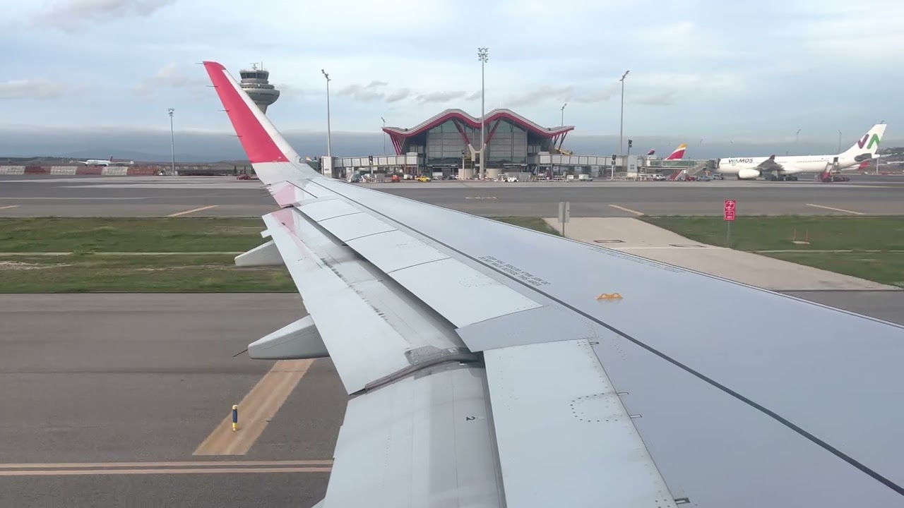 Wing View - Iberia A320-200 IB3214 - Taxi-Out/Take-Off/Climb from Madrid (LEMD/MAD)
