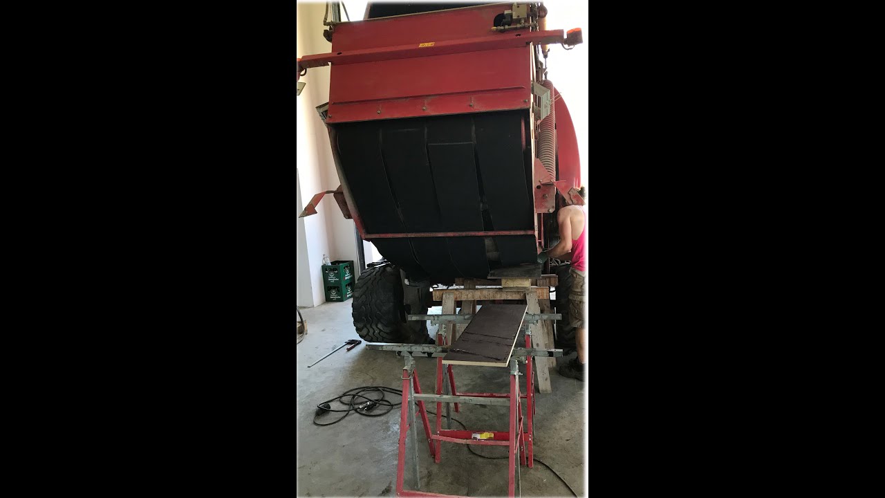 Instalación y empalme de cintas de empacadoras redondas de heno con el material Multiface