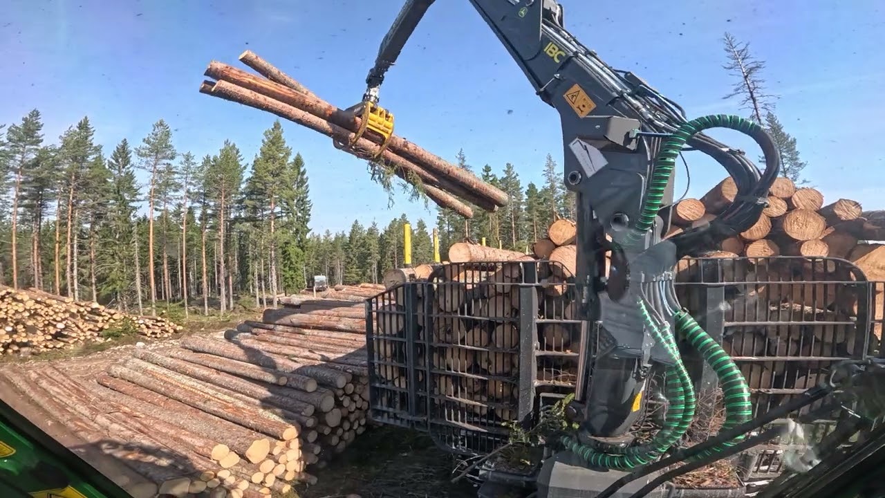 Testkör Nya Skotaren 1910g HSP 0.35 10 meters kran! (2)