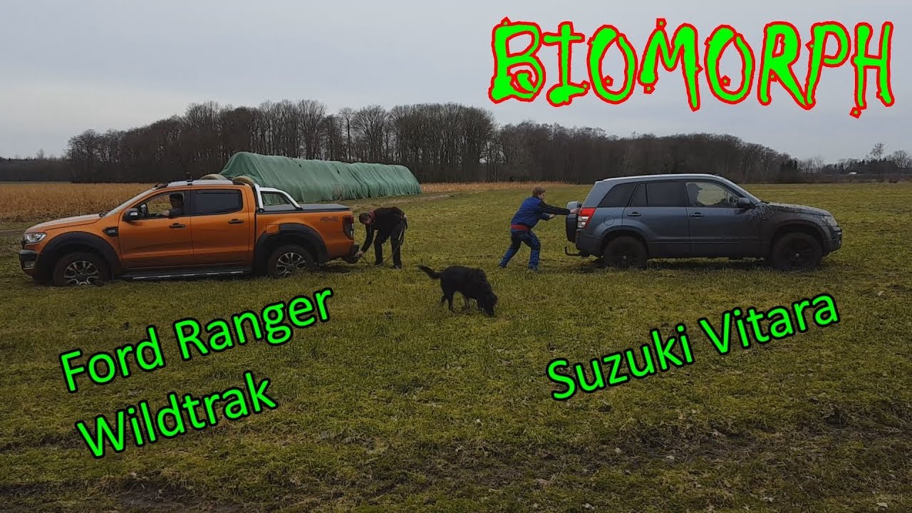Ford Ranger Wildtrak und Suzuki Vitara stecken fest