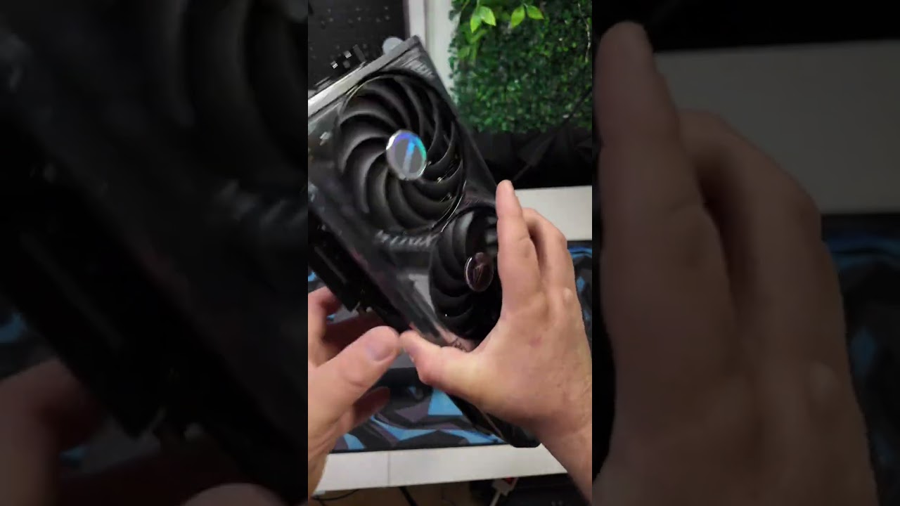 Unboxing. ROG Strix Rtx 5070 ti. Was hat die Grafikkarte so optisch zu bieten? 