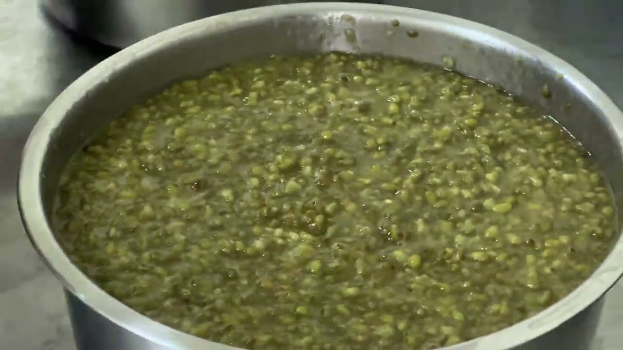 Mung Bean Shake making/Mung Bean Smoothie Making, Taiwanese street food