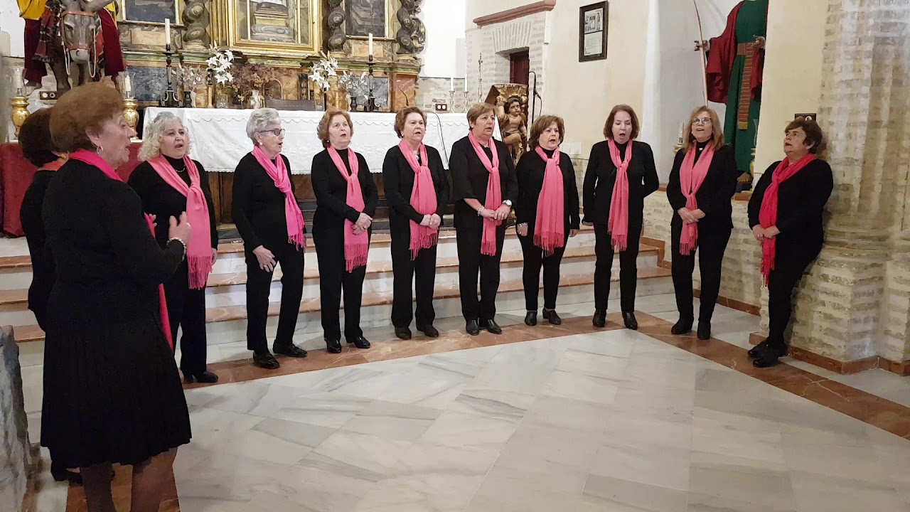 Interpretación del Santo Dios por la Asociación Cultural de Mujeres Coro Azahar de Cantillana