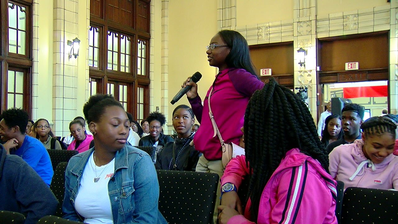 Inner city teens talk about problems they face at youth forum
