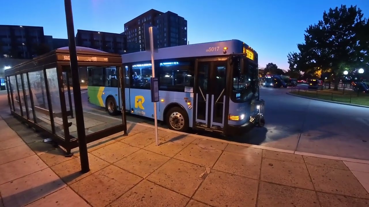 Montgomery County Transit Ride On 2009 Gillig Advantage LF30 Bus #5017 on Route 34 to Bethesda