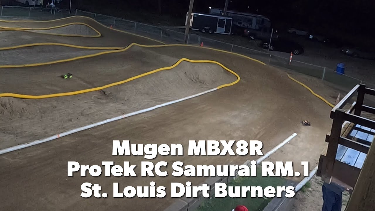 Mugen Seiki MBX8R Nitro Buggy On-Track Testing | Under the Lights at St. Louis Dirt Burners
