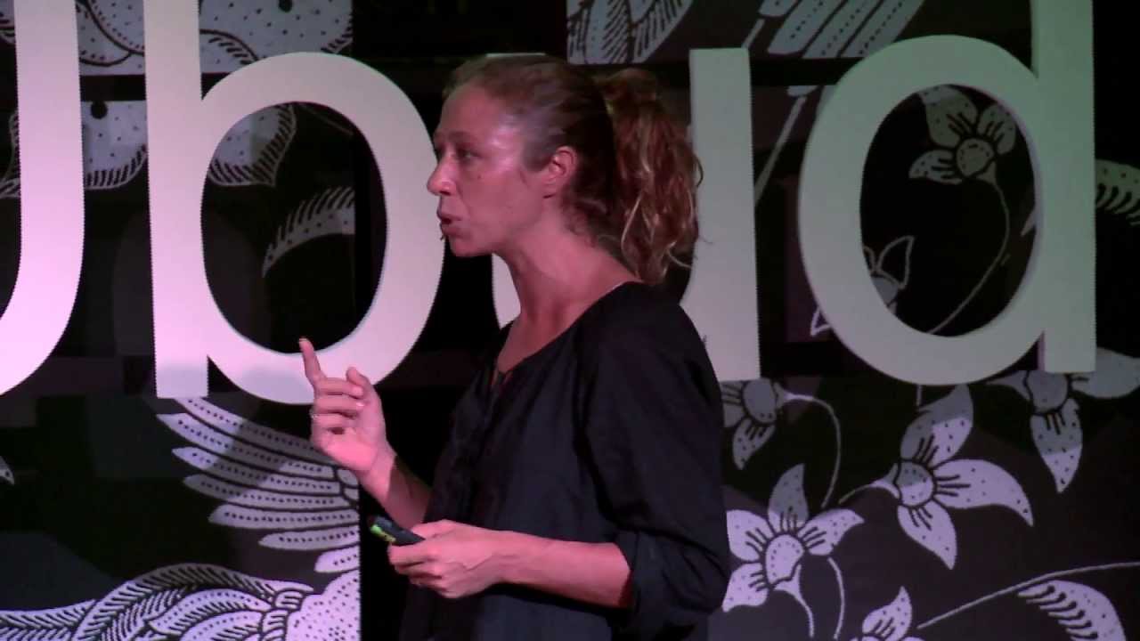 Restoring the Gili Islands' coral reefs: Delphine Robbe at TEDxUbud