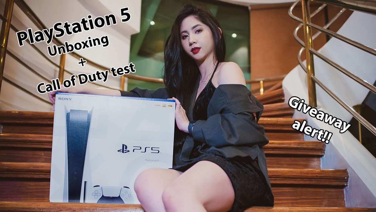 PlayStation 5 unboxing!!! (plus some CoD:BOCW gameplay)