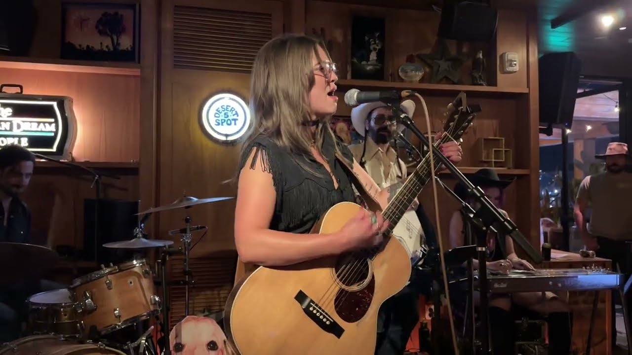 Ash Easton – “The Bottle Let Me Down” (Merle Haggard Cover | Live at the Y’all Star Revue)