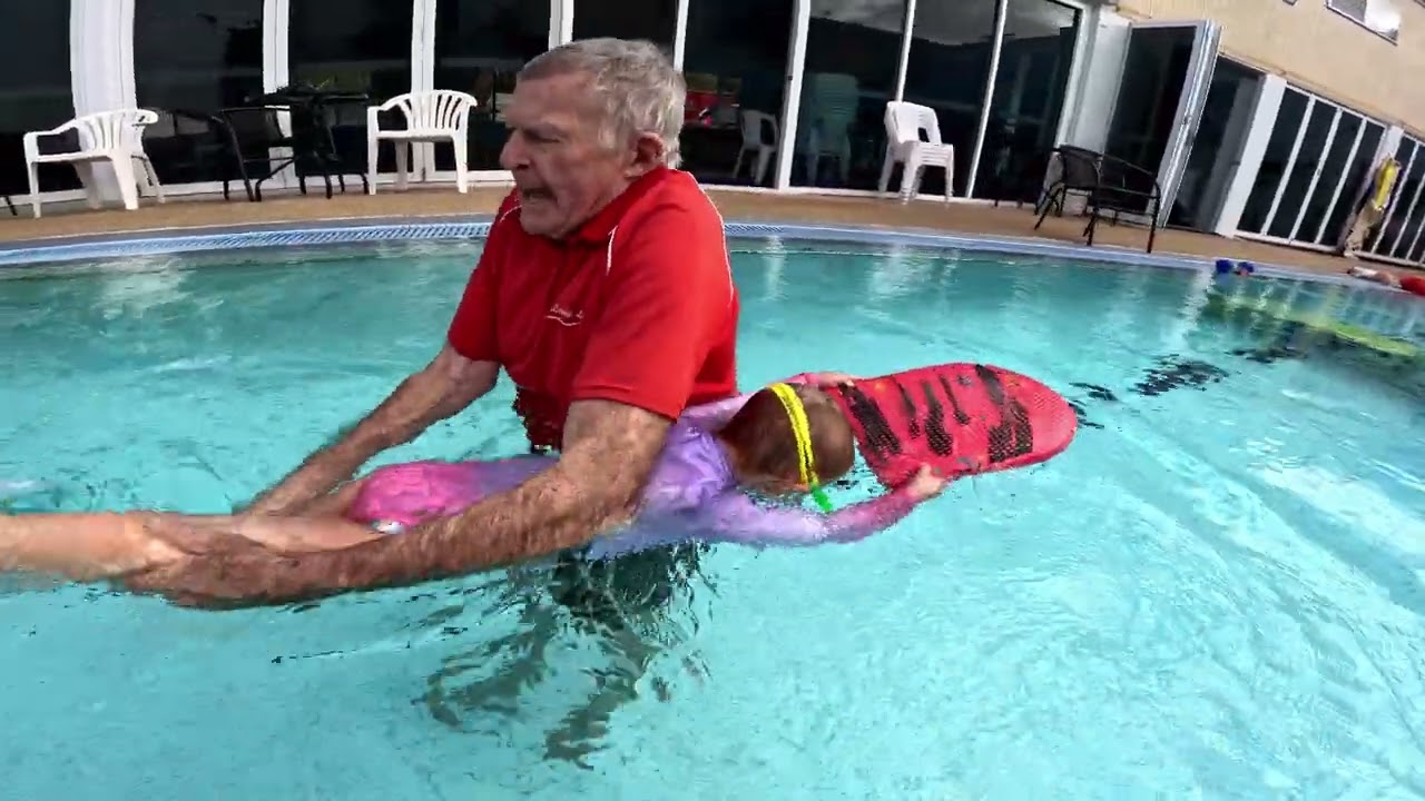 Lu Lu's swim skills at two years movie