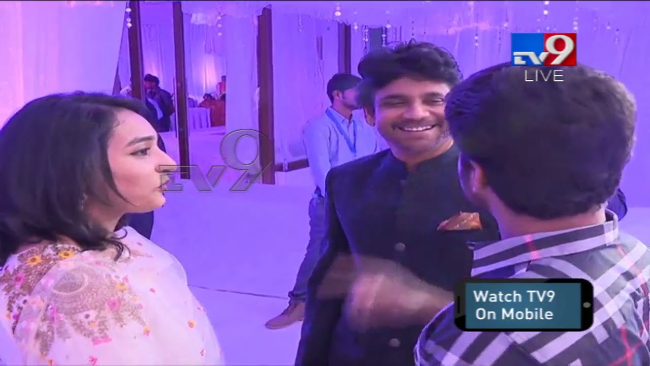 Nani with wife Anjana at #ChaySam Wedding Reception || TV9
