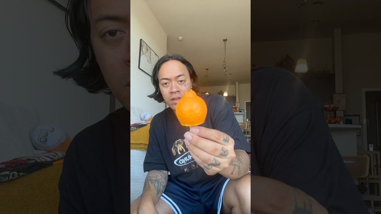 Trying the VIRAL Asian Ice-Cream ORANGE Flavor!