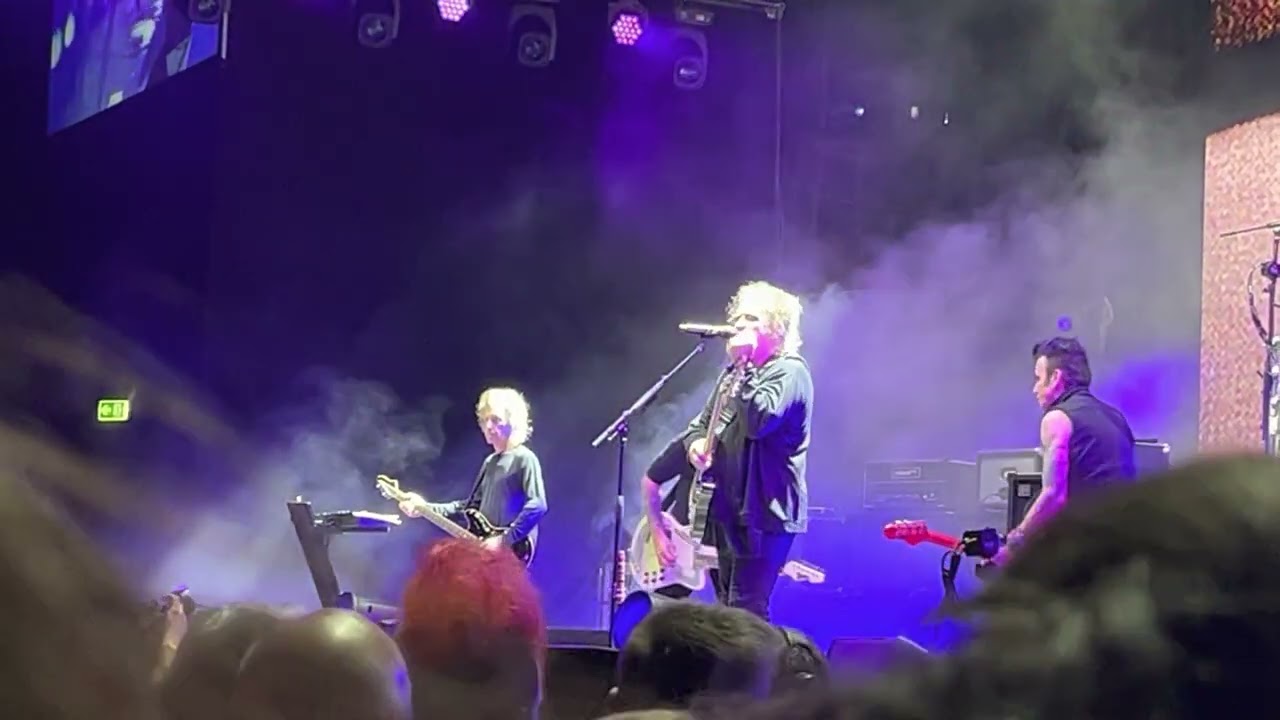 The Cure - Pictures of You - Live at Royal Arena, Copenhagen 2022