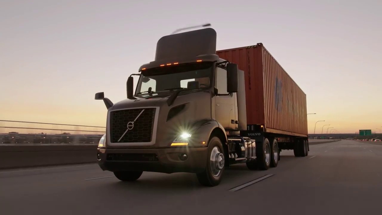 Volvo Trucks   The secrets behind the sleek look of the new Volvo VNR   Exterior Design