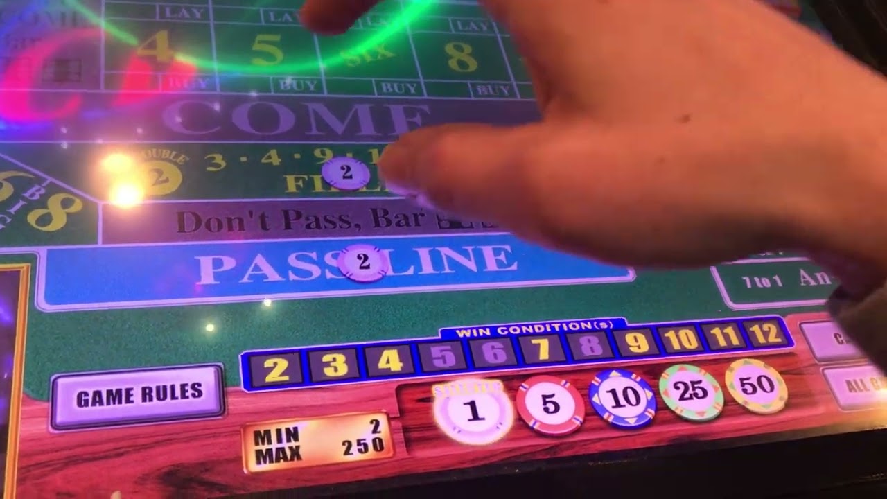 I Played 40$ On Bubble Craps at El Cortez Las Vegas!