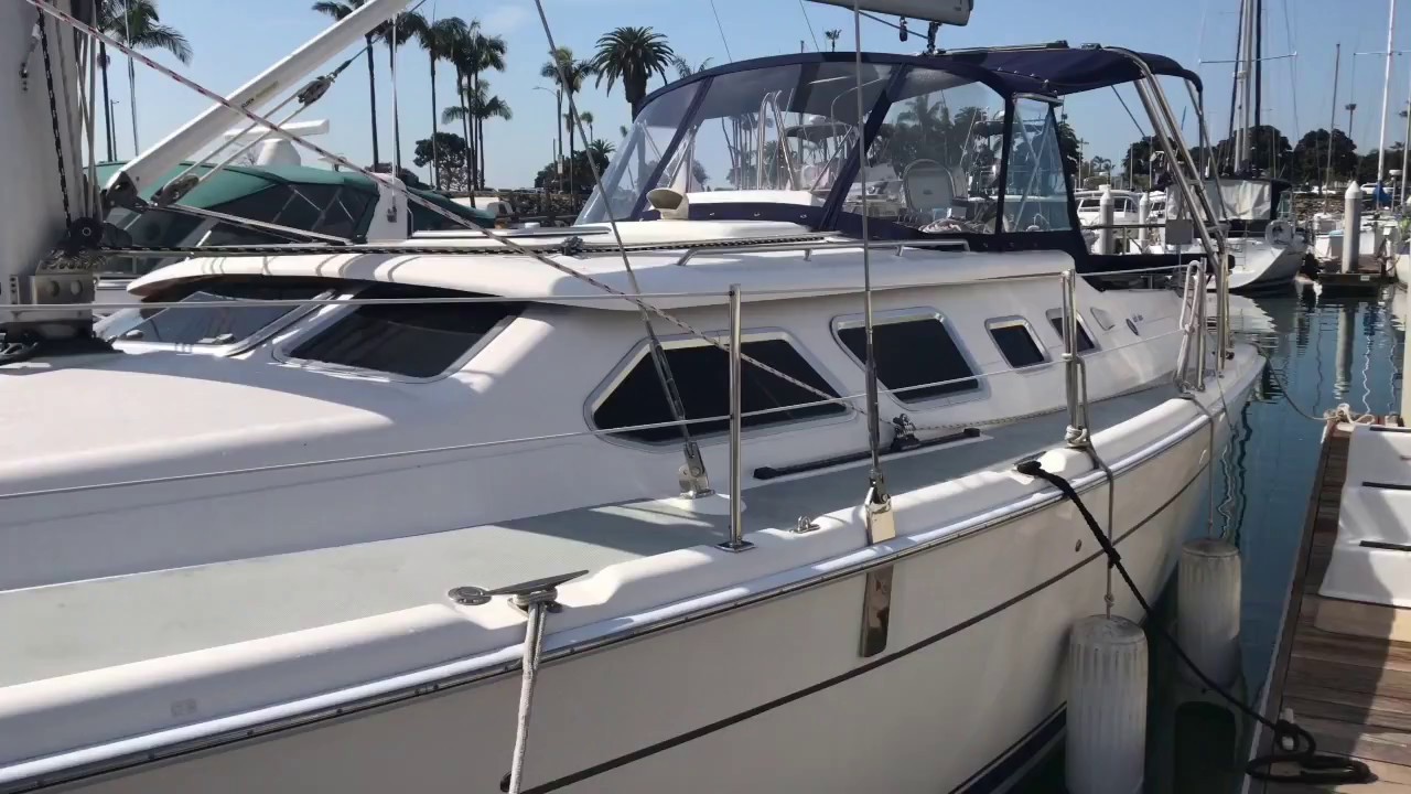 2008 Hunter 41 Deck Salon Video Walk Through By: Ian Van Tuyl