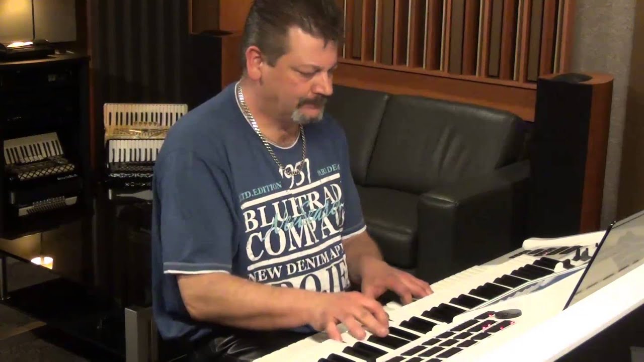 Carsten Jerszynski - Medley on the Wersi Scala
